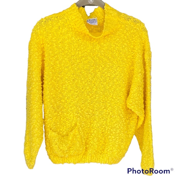 Vintage Clovelly Women’s Fuzzy Sweater - Picture 1 of 4